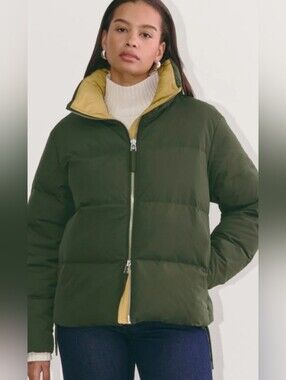 EVERLANE  Olive Puffer Jacket with Mustard Lining
